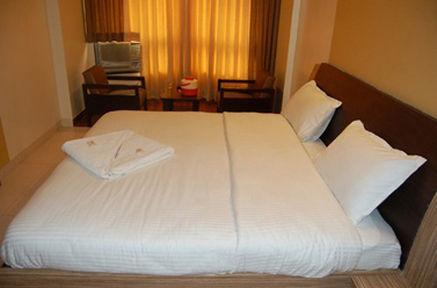 Hotel Bhagyalaxmi Shirdi Habitación foto