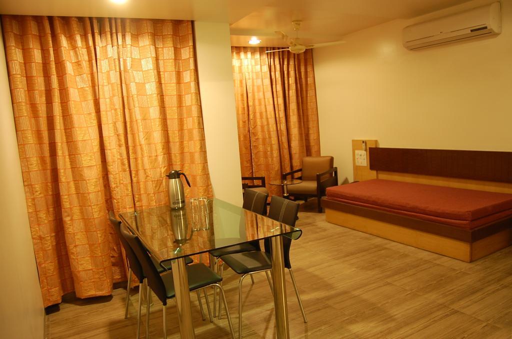 Hotel Bhagyalaxmi Shirdi Habitación foto