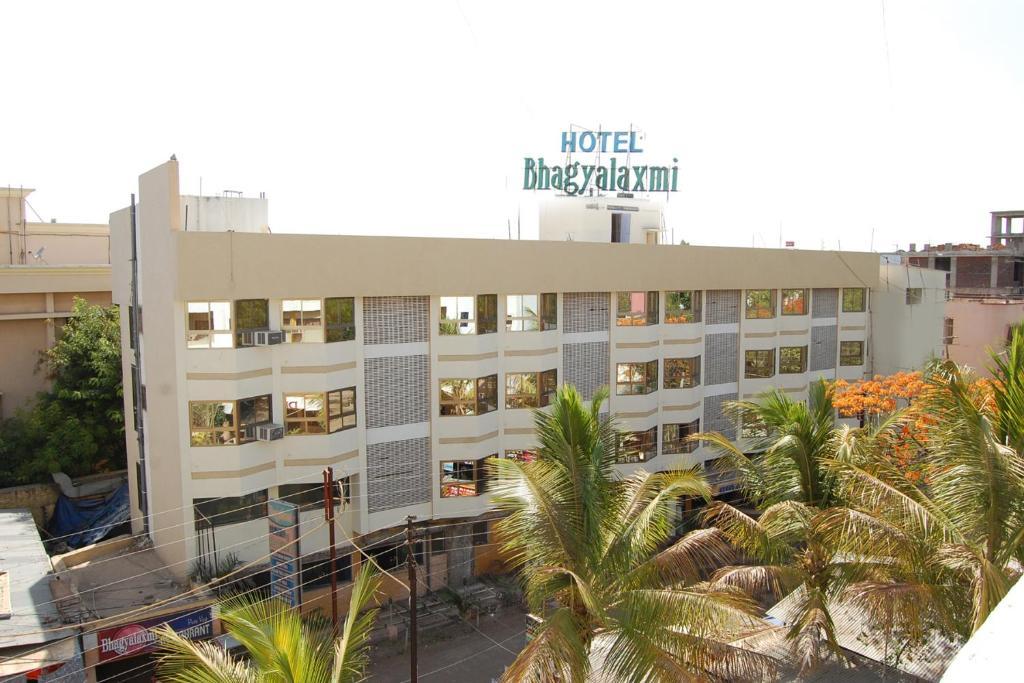 Hotel Bhagyalaxmi Shirdi Exterior foto